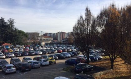 Saronno, lavori in Piazza dei Mercanti, Lega: "Sta cambiando la musica"