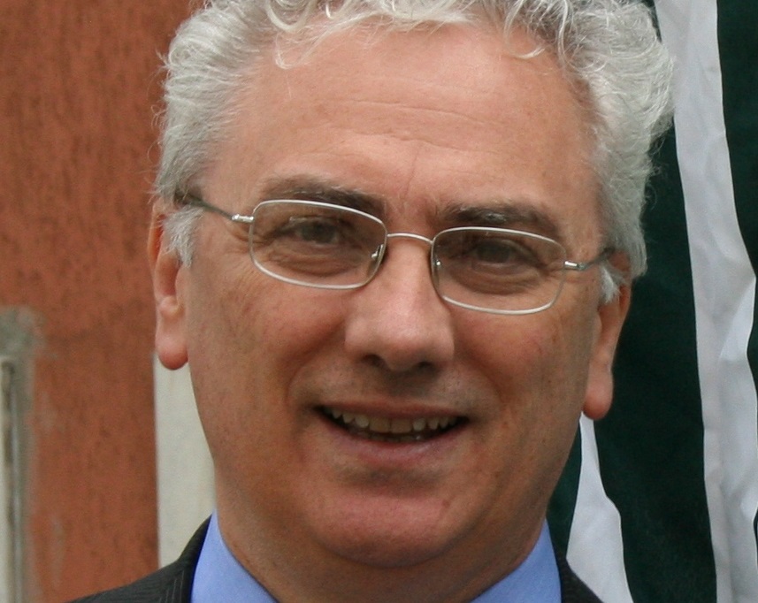 Consiglio comunale di pomeriggio, protesta anche Roberto Morlacchi