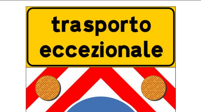 Trasporto eccezionale, autostrada chiusa una notte