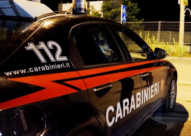 Incidente e scappa, lasciando un 17enne ferito a terra: rintracciato, era senza assicurazione