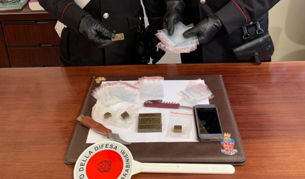 Spaccio di sostanze stupefacenti, arrestato 43enne