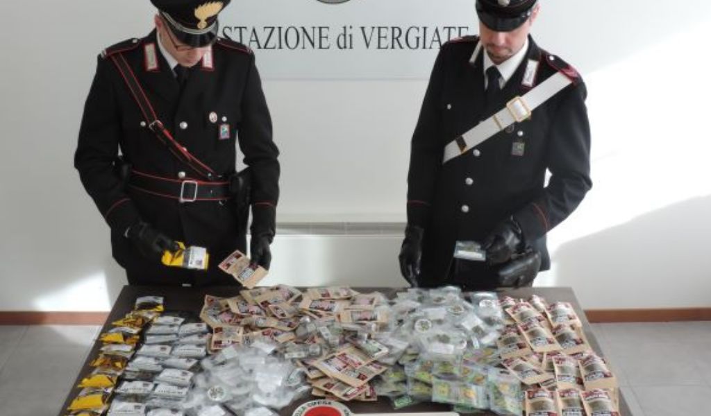 Denunciata per detenzione illecita di stupefacenti proprietaria negozio cannabis