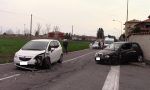 Scontro tra due auto all'incrocio di via Butti - LE FOTO