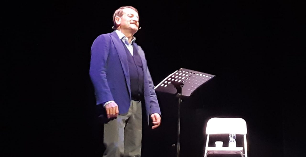 Giacomo Poretti, applausi al Tirinnanzi con “Chiedimi se sono di turno” VIDEOINTERVISTA
