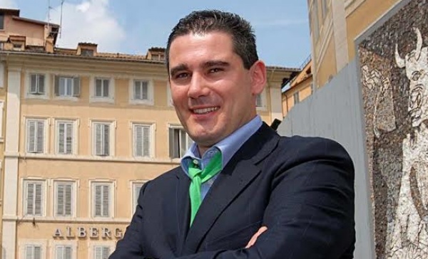 Minacce all’ex candidata Lega di Malnate, Grimoldi: “I kompagni che stanno per andare al Governo dicano qualcosa”