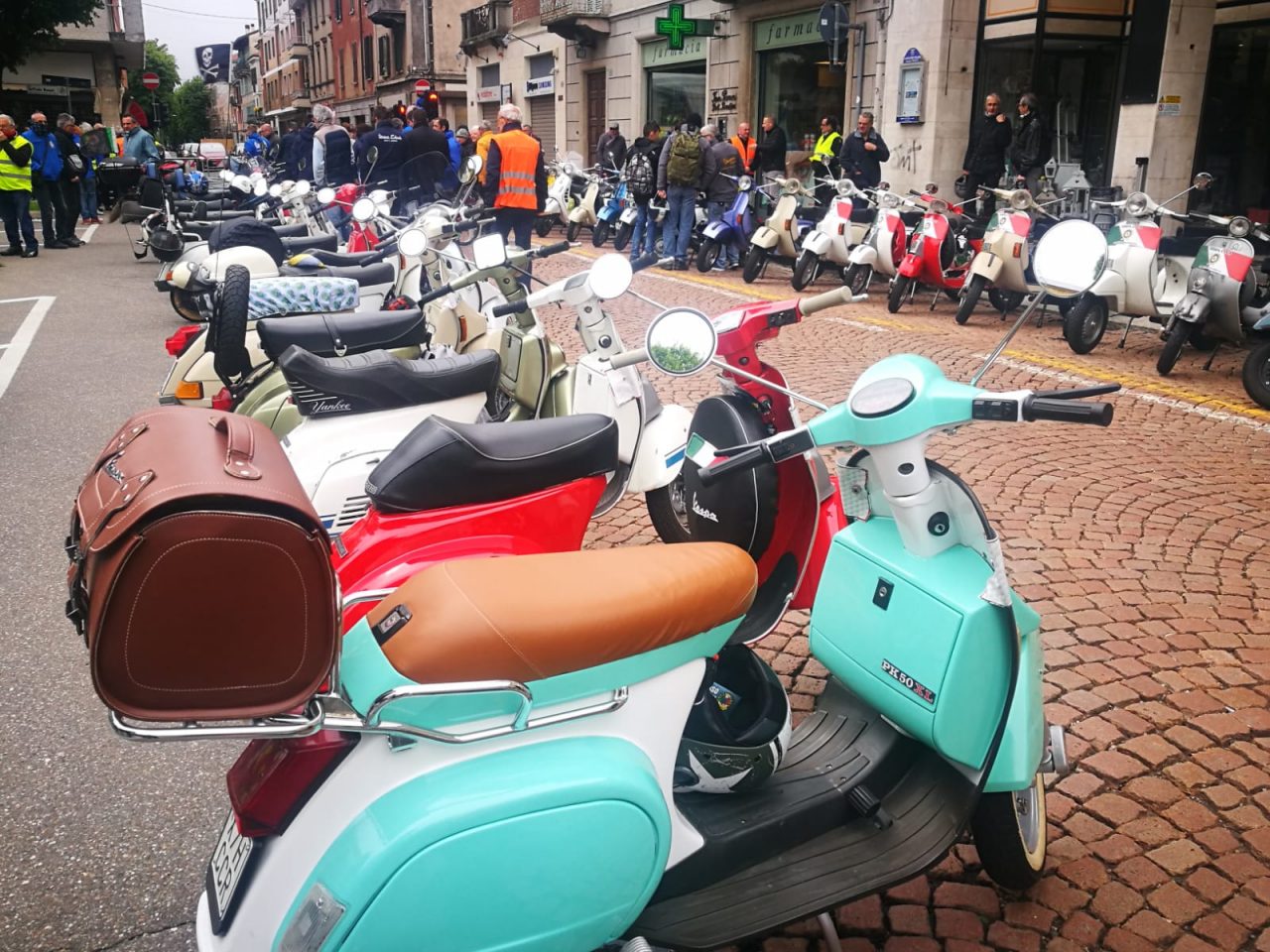 Vespa Party, il maltempo non frena la passione FOTO