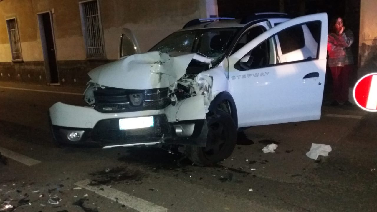 Rocambolesco incidente a San Vittore Olona FOTO