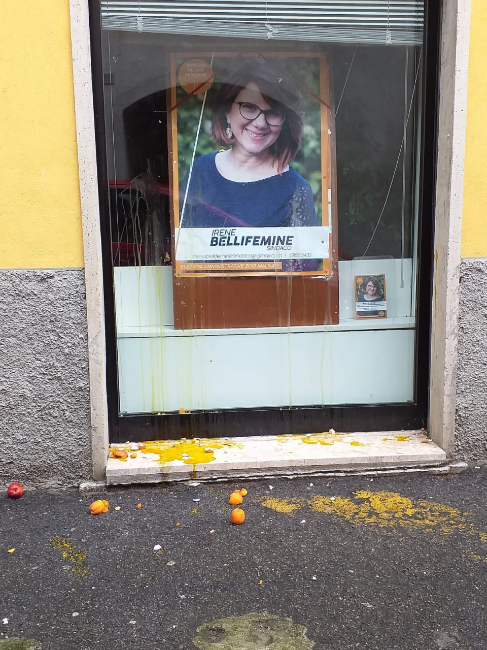 Uova contro la sede del Pd a Malnate, Gulino: “Se le sono lanciate da soli”