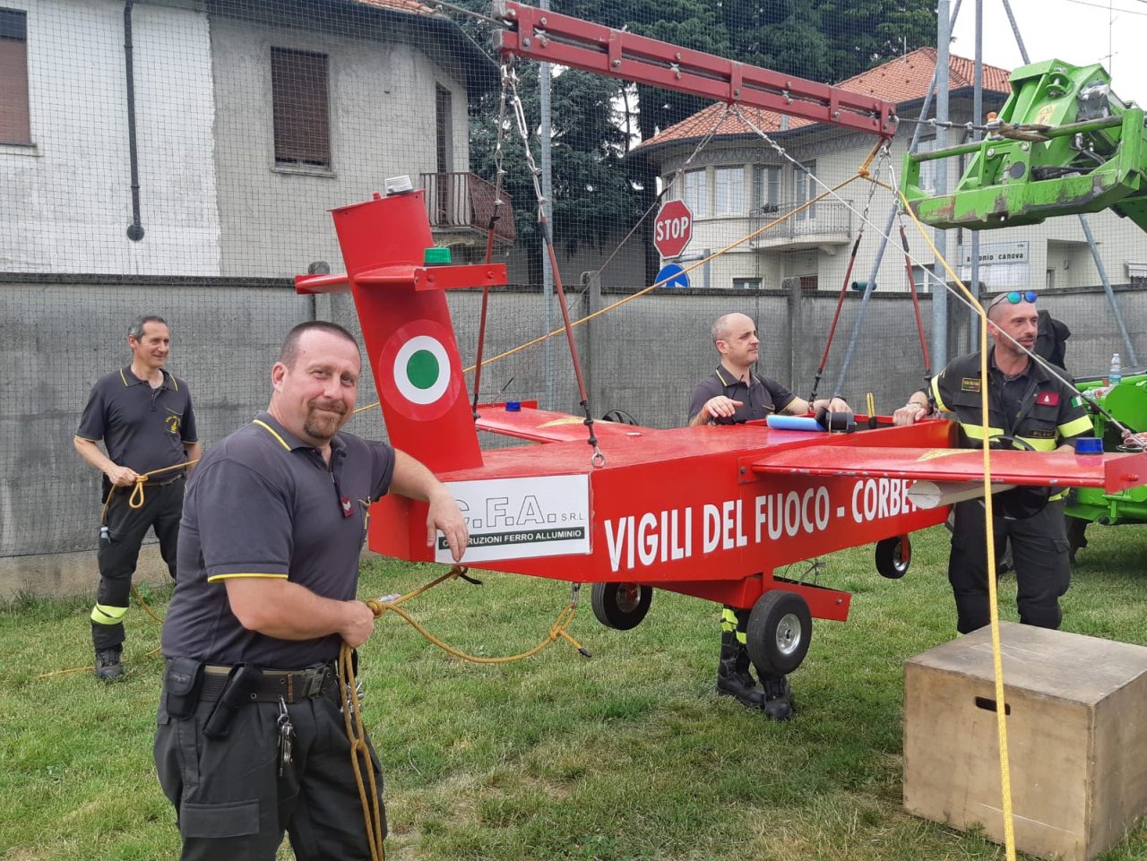 “Un giorno da pompiere”, grandi e piccoli coi Vigili del fuoco FOTO
