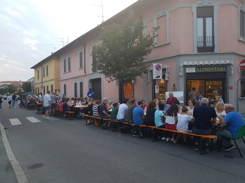 Piazza Europa in festa con la Consulta Commercio FOTO