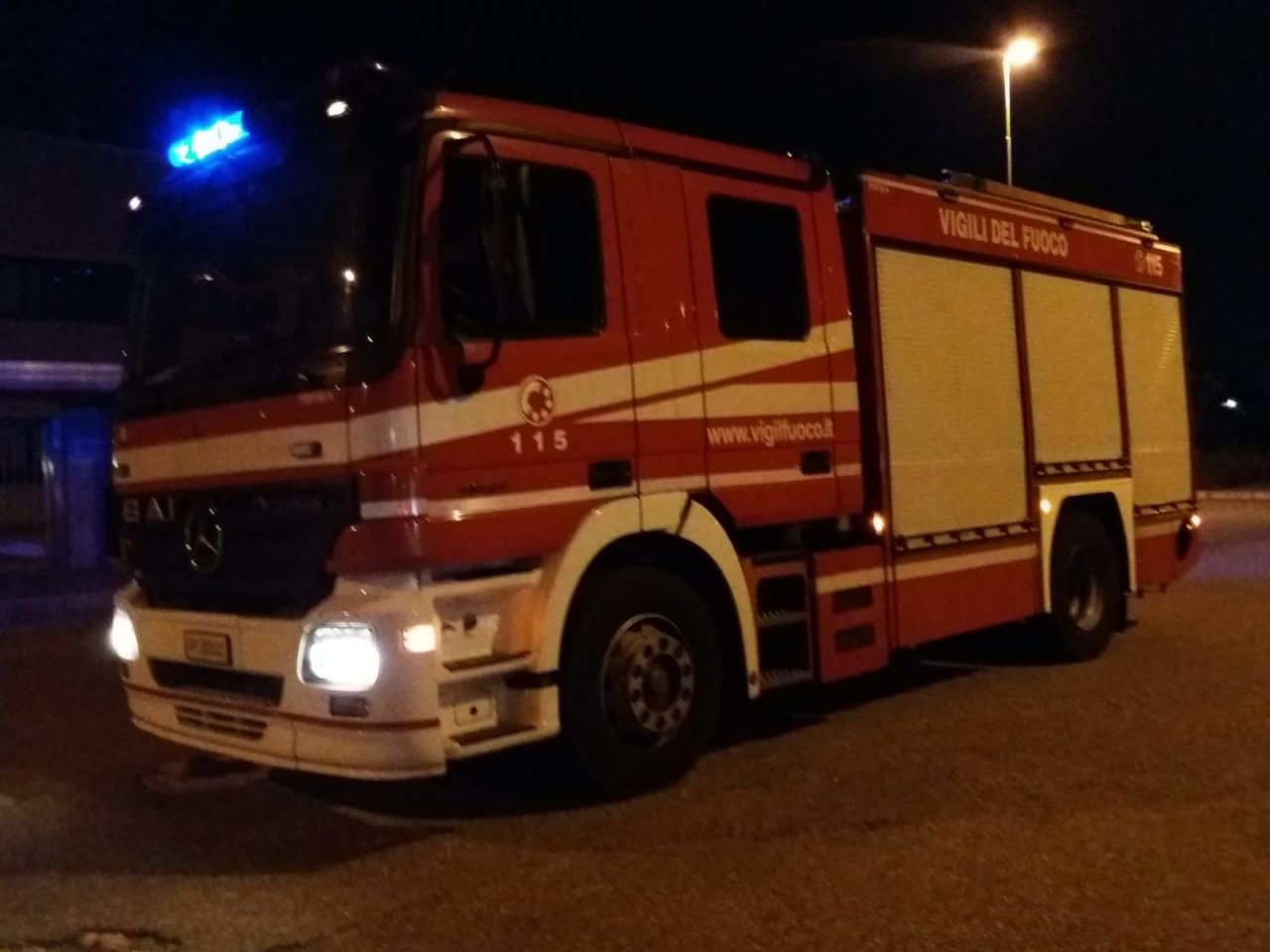 Parabiago, banda di ladri assalta un calzaturificio