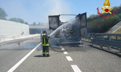 Incendio mezzo pesante sull’autostrada Pedemontana Lombarda