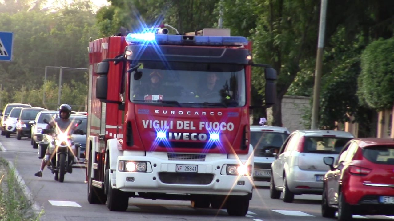 Incendio in una palazzina a Busto Arsizio