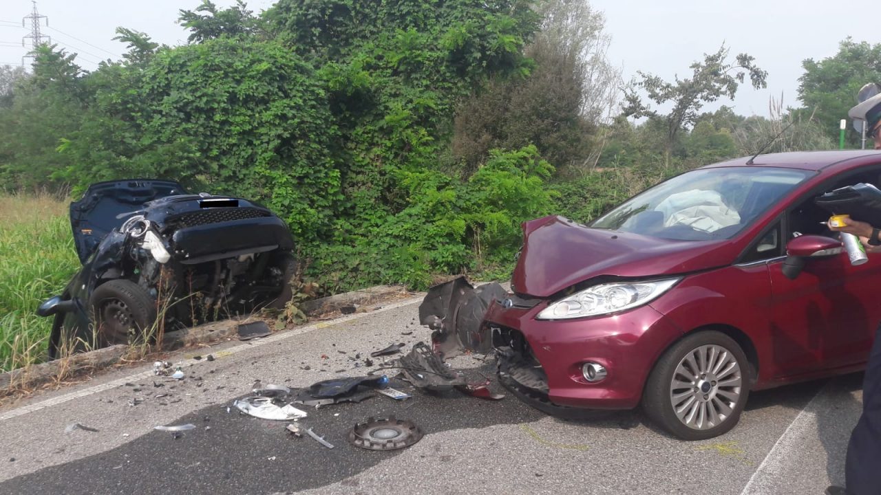 Rocambolesco incidente a Turbigo FOTO