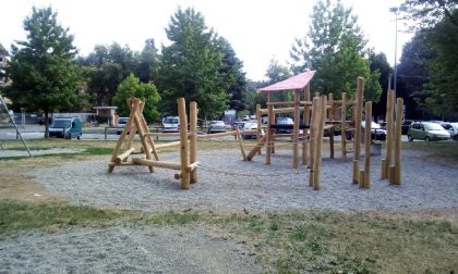 Nuovo gioco al Parco di via Toti a Saronno