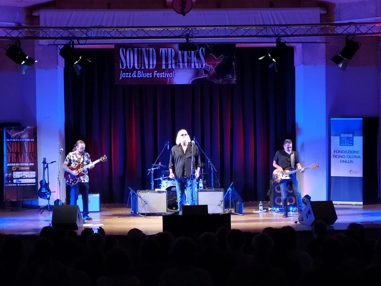 Sansone “Jumpin” Johnny chiude il Soundtracks 2019 FOTO