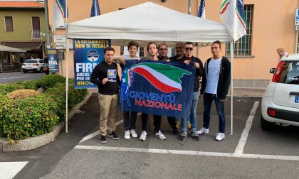 Fratelli D'Italia in piazza a Cerro per dire "No allo Ius Soli"