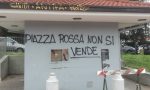 Strisce blu in Piazza dei Mercanti addio: "Piazza rossa non si vende" FOTO