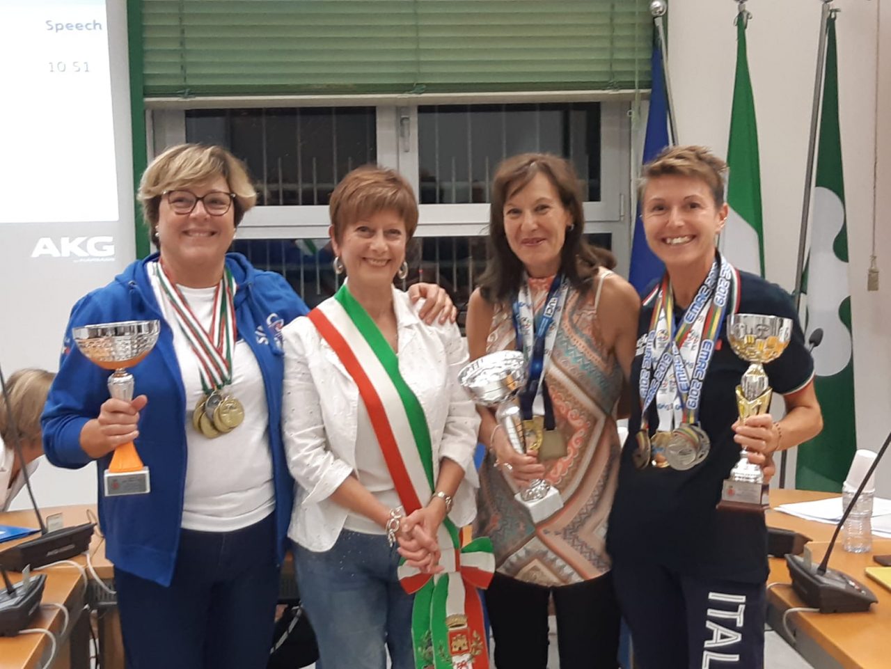 Campionesse sportive di San Vittore Olona premiate dal sindaco FOTO