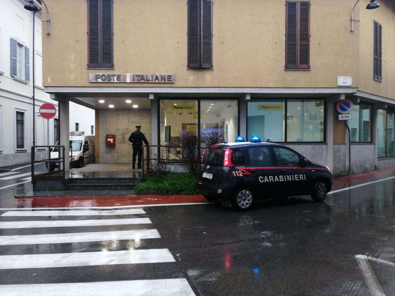 Denunciata impiegata delle poste di Castellanza: si è appropriata dei soldi di una coppia di anziani