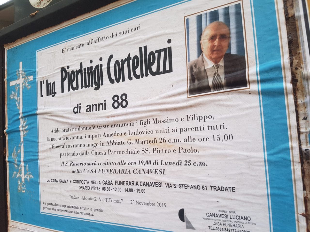 L’addio di Tradate a Pierluigi Cortellezzi: “Per 30 anni ha cercato il figlio rapito, ora sa la verità”
