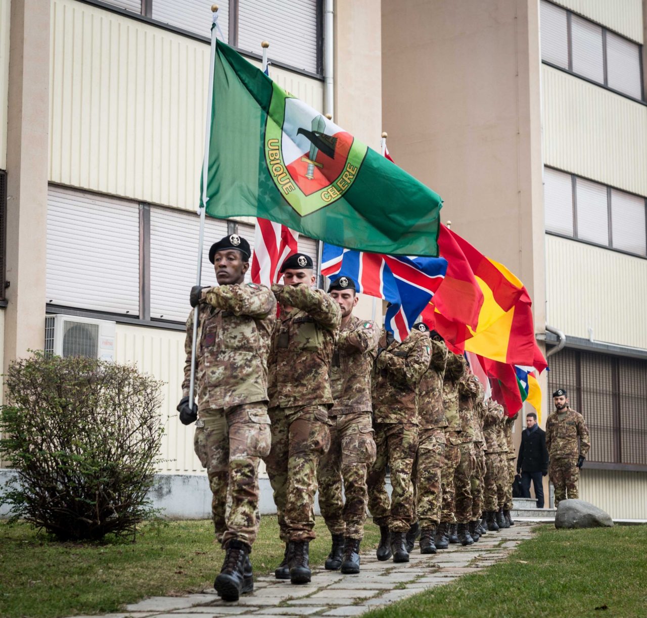 Emergenza coronavirus, il ringraziamento della base NATO di Solbiate VIDEO