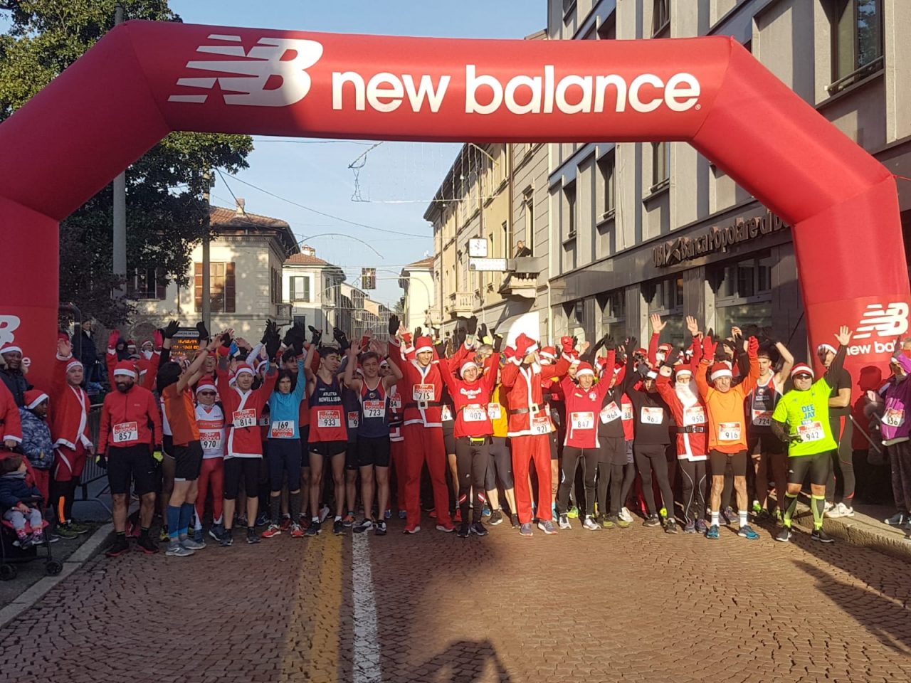 Babbo Natale Running, Natale in corsa a Tradate VIDEO E FOTO