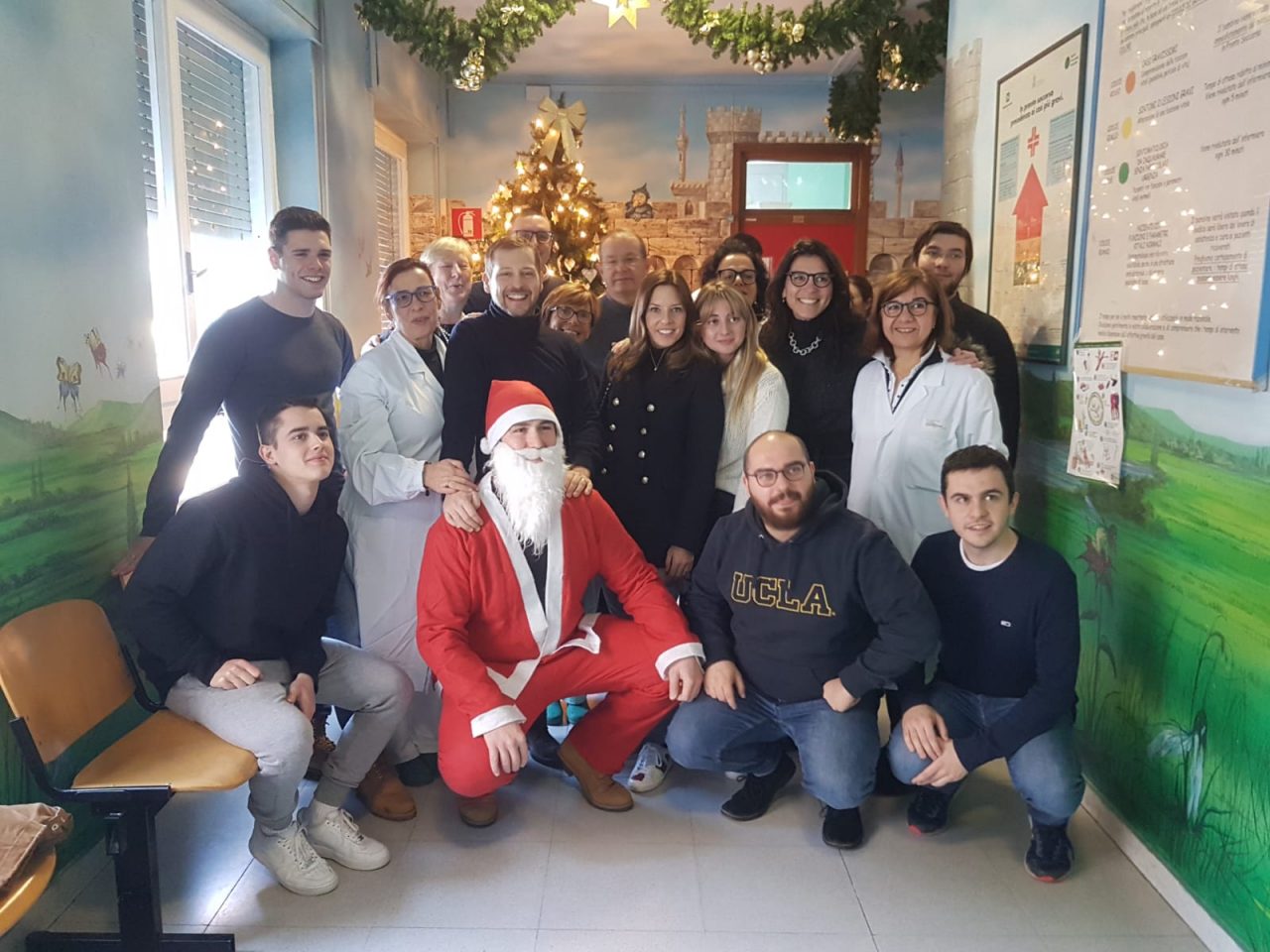 Sorpresa in Pediatria a Tradate col Babbo Natale della Lega Giovani