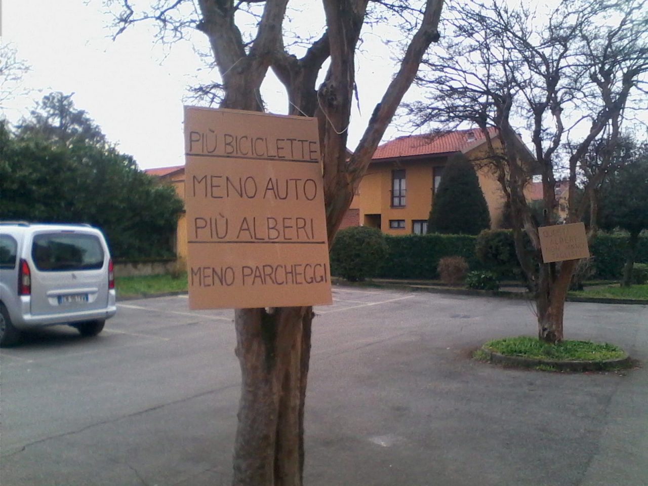 I lavori in largo Borghi fanno arrabbiare i residenti