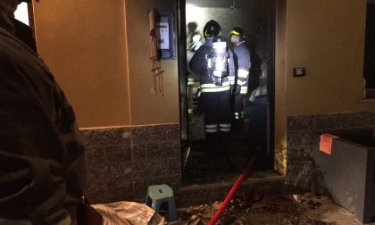 Incendio in un appartamento: coinvolta una persona anziana FOTO