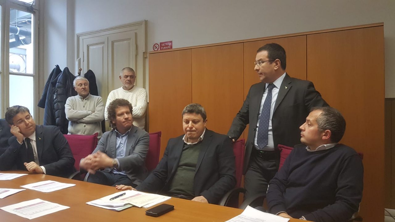 Nuovi tagli ai Comuni, la rabbia della Lega: “In provincia di Varese circa due milioni in meno”