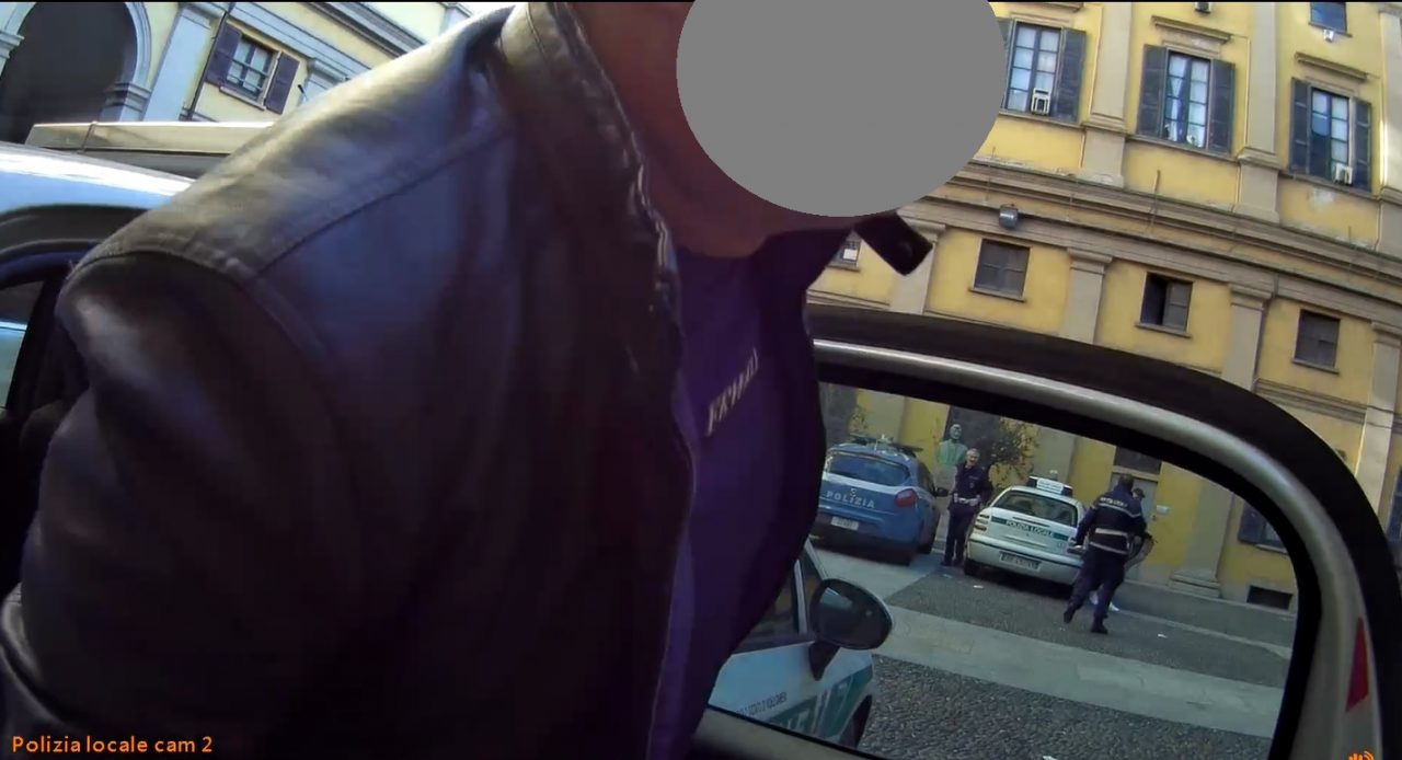 Fermati tre pregiudicati: uno denunciato ed uno espulso dall’Italia