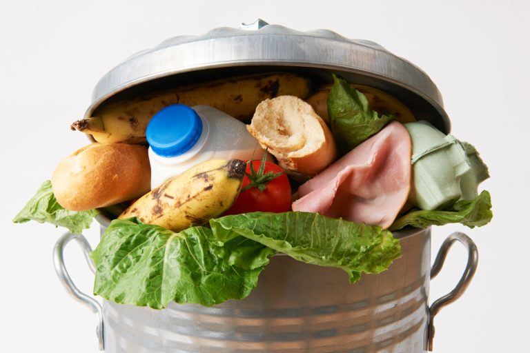 Domani la giornata contro lo spreco alimentare. Coldiretti: “Svolta green parte da tavola”