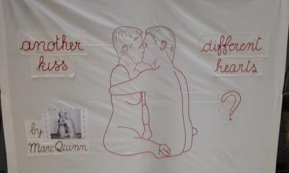 "Cuori diversi" per San Valentino in piazza Shuster a Saronno