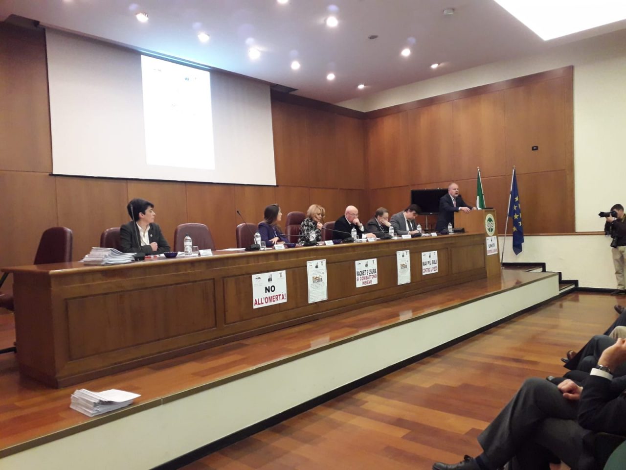 convegno contro racket e usura di sos italia libera
