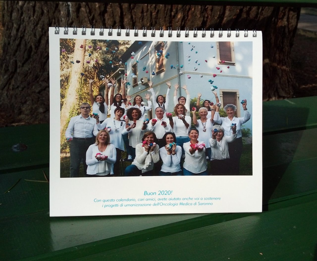 Ospedale Saronno, ecco il calendario dei sorrisi. “La vita oltre il cancro”