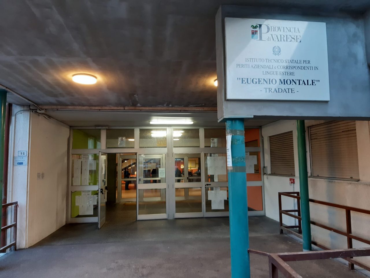 Scuole chiuse, tranne al Montale di Tradate