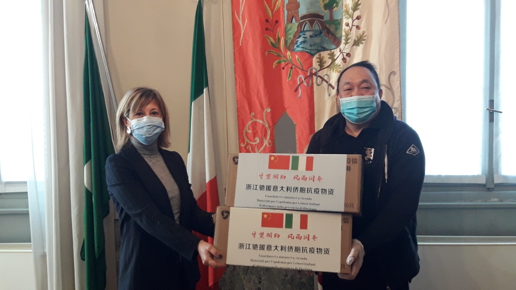 Mille mascherine donate da commercianti e imprenditori cinesi a Castellanza