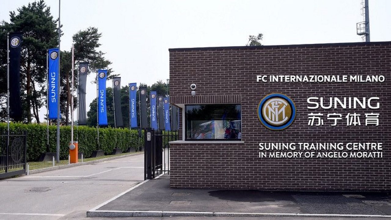 Allenamenti sospesi in casa Inter dopo la positività di Rugani