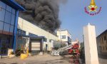 Gallarate, incendio in un'azienda di materie plastiche VIDEO