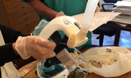 Le maschere da snorkeling respiratori d’emergenza: un’azienda comasca stampa le valvole per trasformarle
