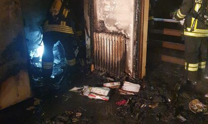 Incendio in una corte a Mozzate, alloggio inagibile FOTO
