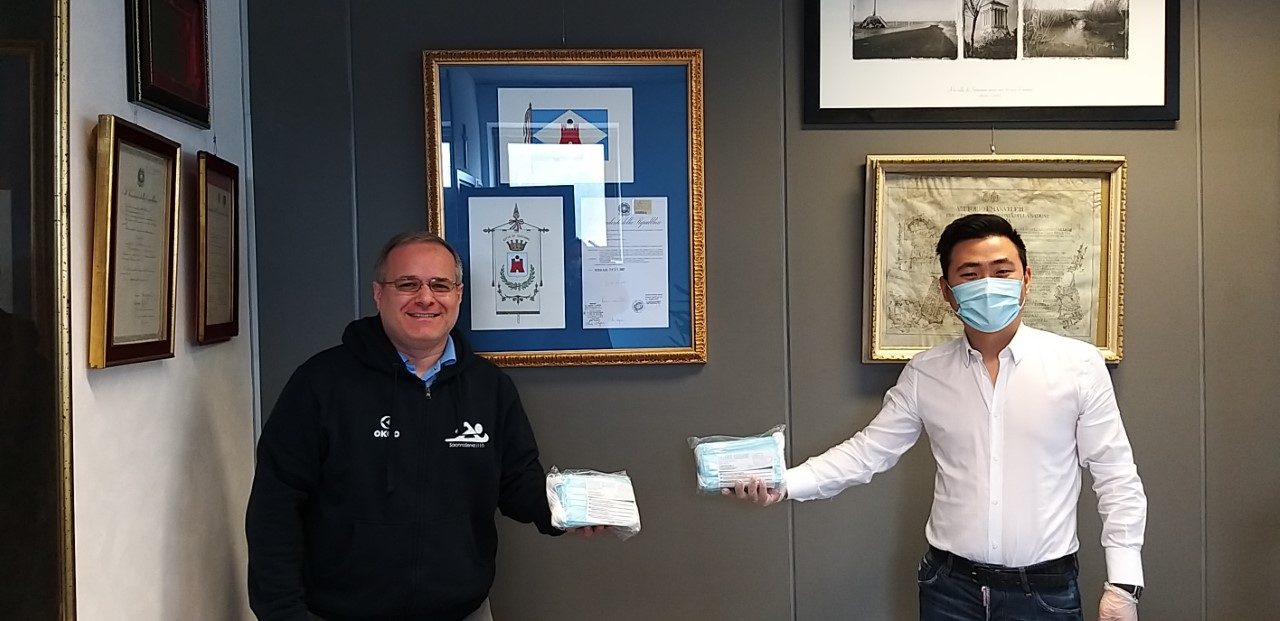 Mille mascherine donate al Comune di Saronno