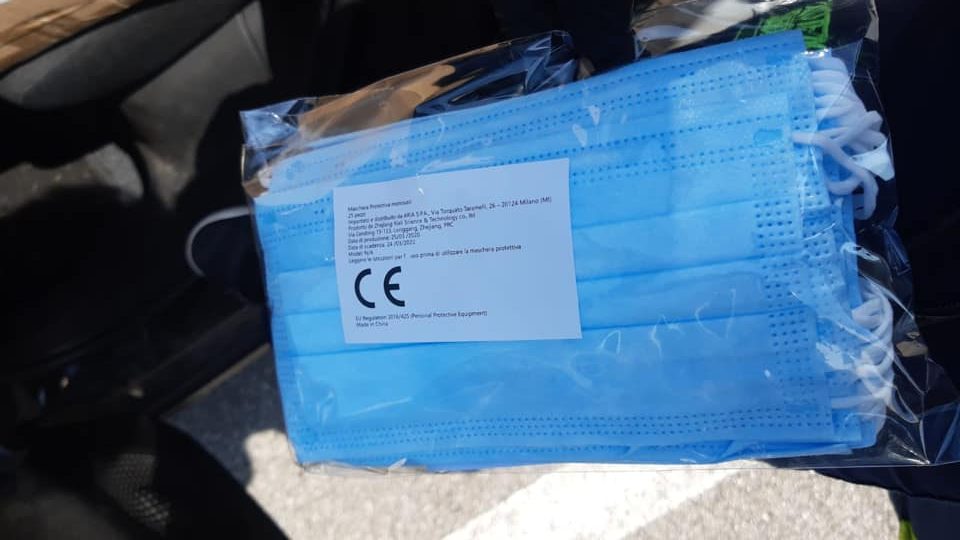 1400 mascherine dalla Regione a Venegono Inferiore in consegna a 700 famiglie con anziani