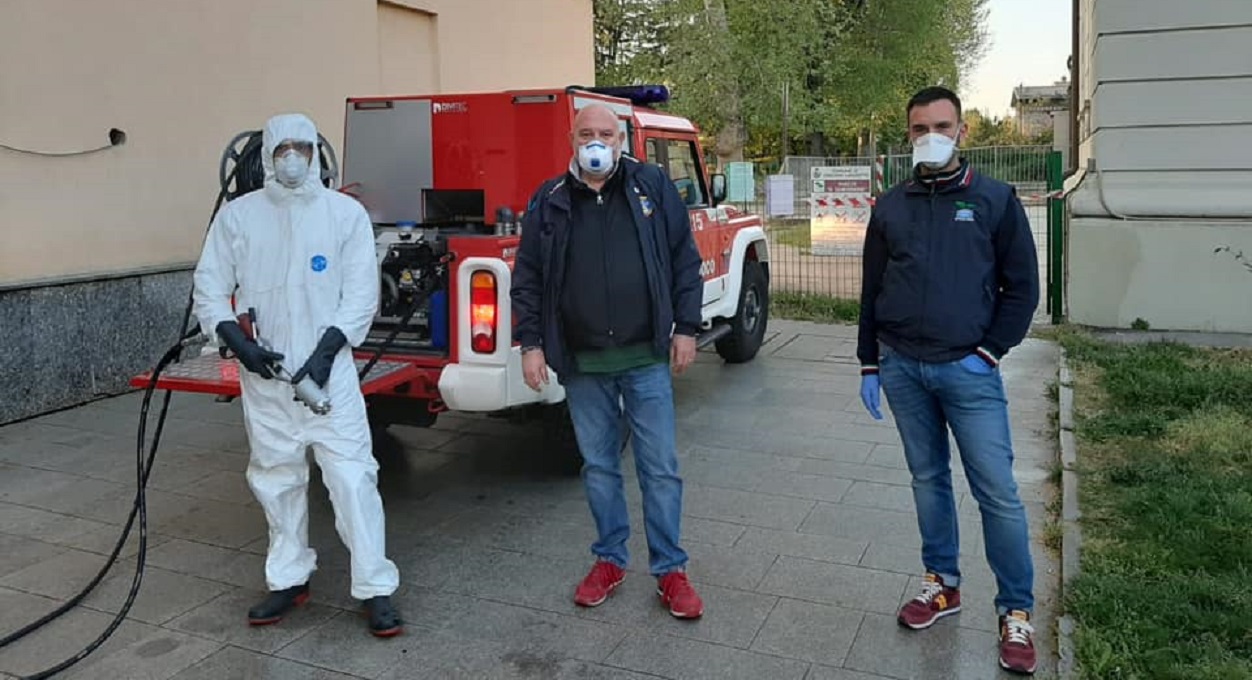 Sanificazione a Ceriano con Acla e Vigili del Fuoco
