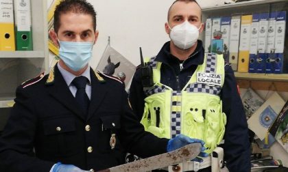 Spaccio a Ceriano, la lotta anche col metal detector