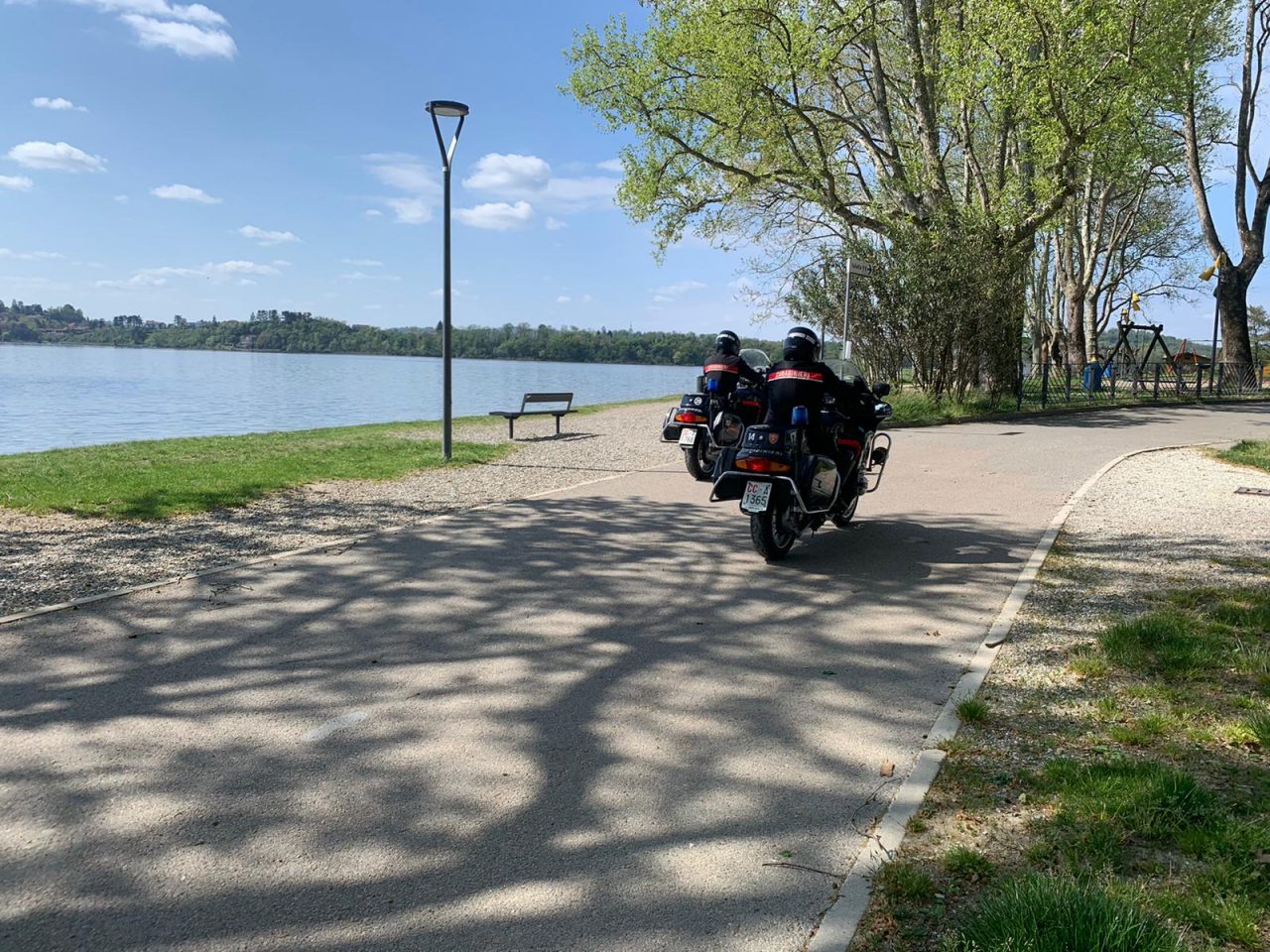 controlli in moto dei carabinieri