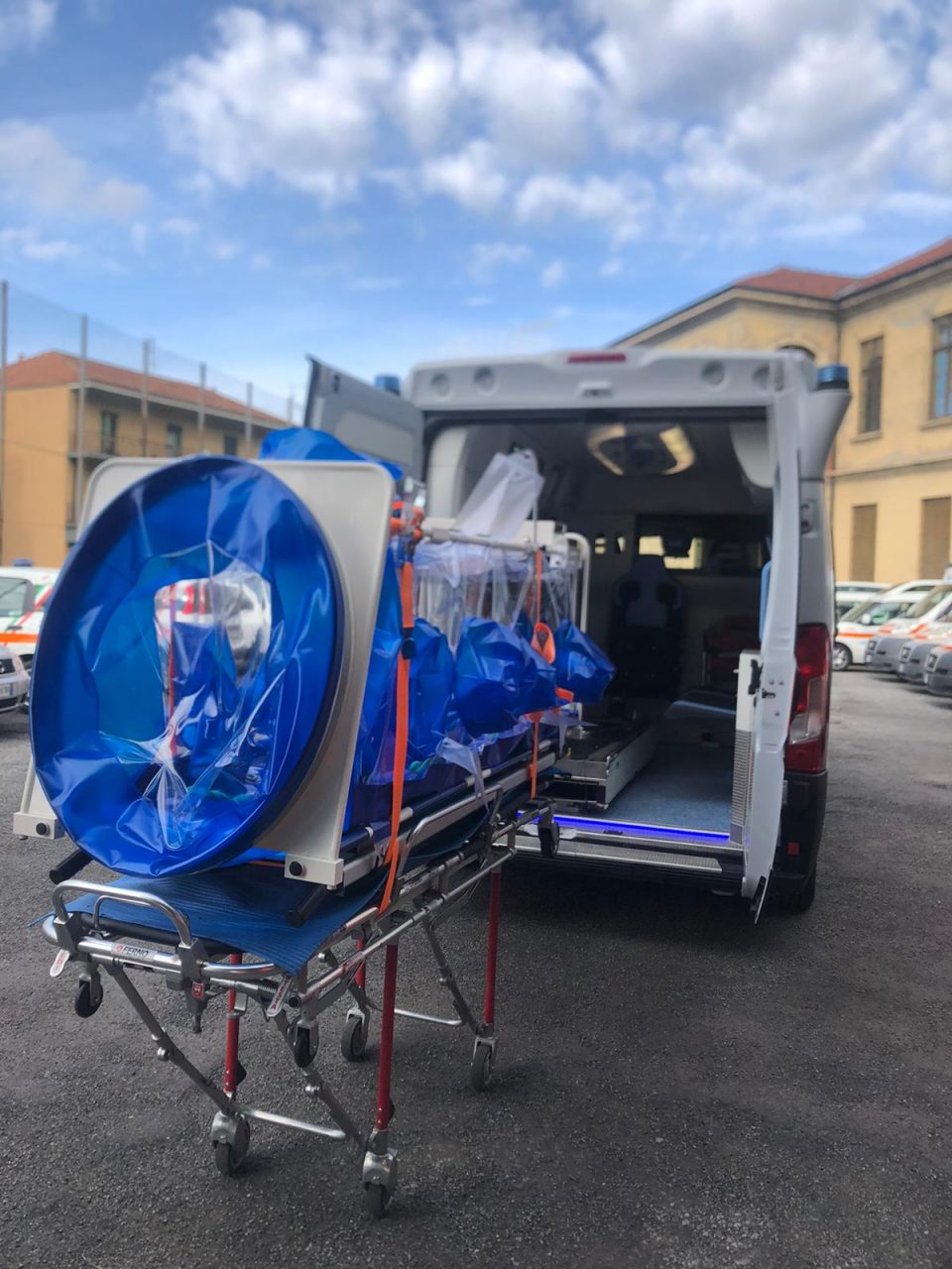 Croce Azzurra, operativa la nuova ambulanza bio-contenitiva per la Lombardia