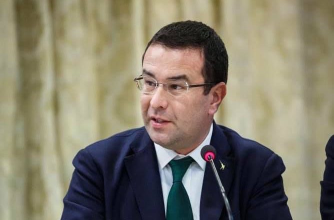 Contagi alla Melzi, Candiani: “Chi ha causato il focolaio deve risponderne, quel centro va chiuso”