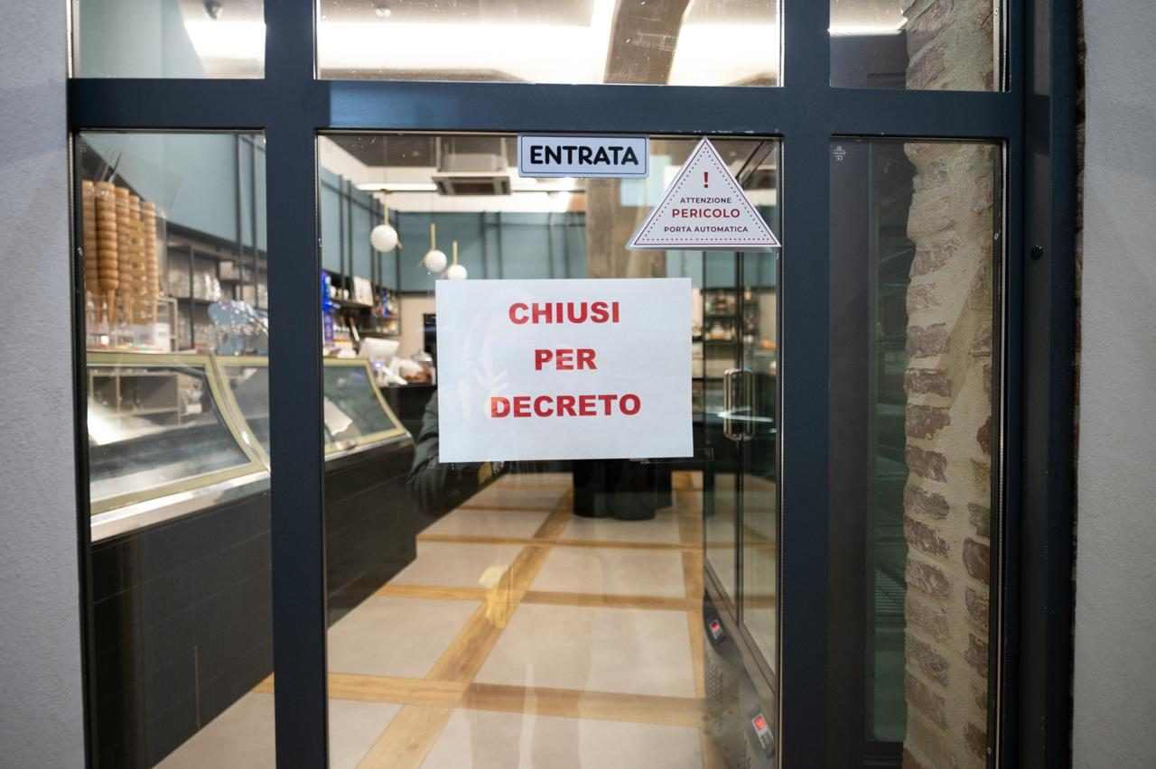“Tutti aperti e priorità nelle vaccinazioni”: le richieste di Confcommercio provincia di Varese